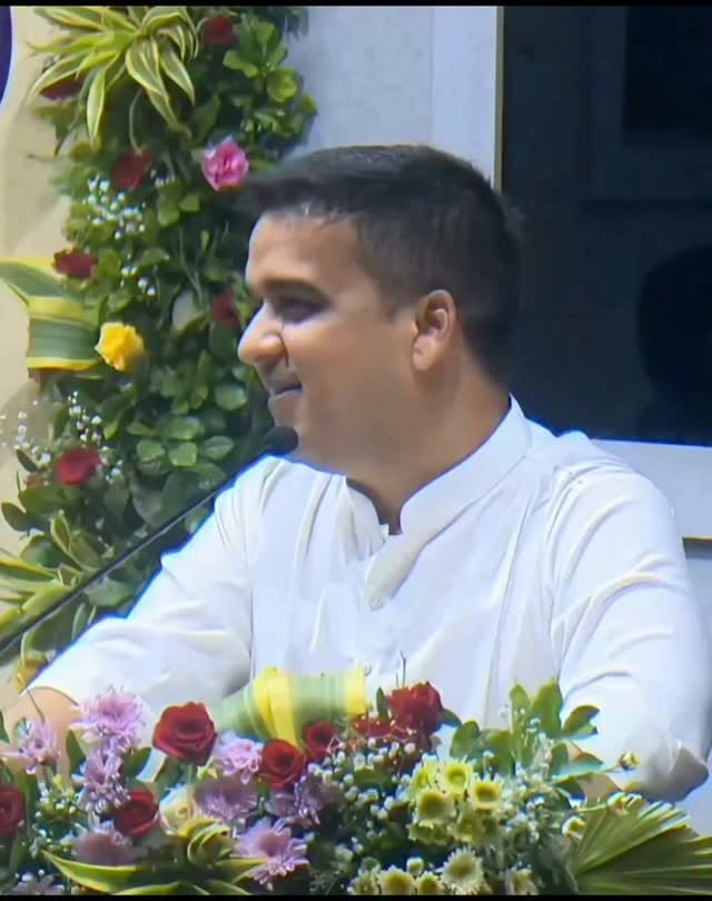 Post 6 by Hasmukh Patel on Instagram (video)