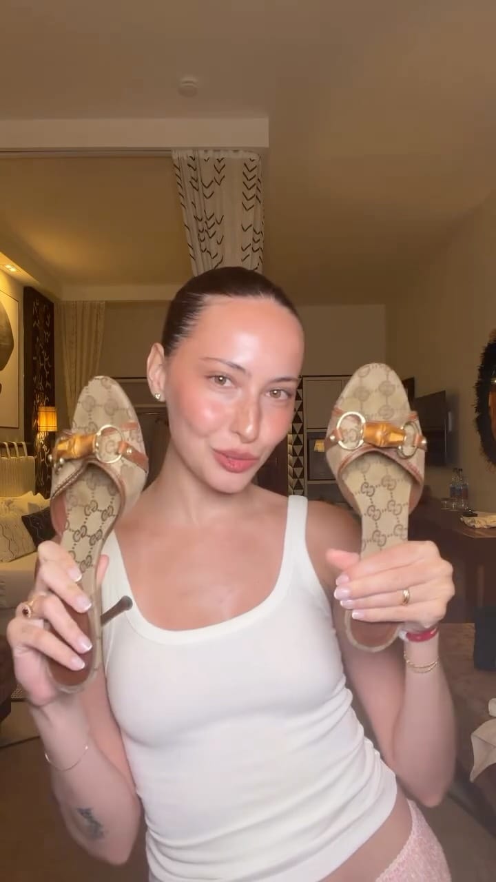 Post 3 by Rebecca✨ on Instagram (video)