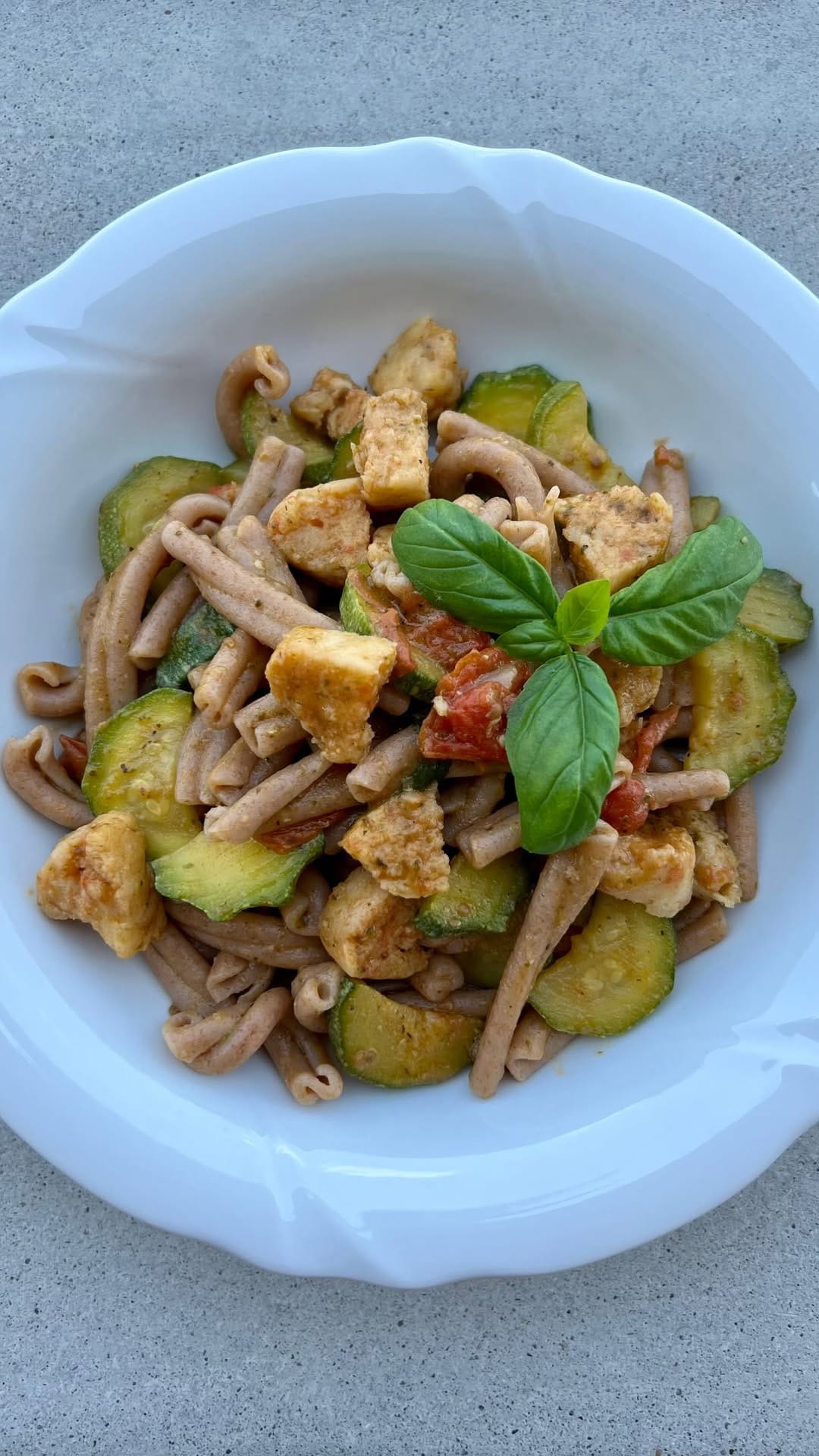 Post 5 by 𝐶ℎ𝑖𝑎𝑟𝑎 𝐺𝑒𝑛𝑜𝑣𝑒𝑠𝑒 •Nutrizionista Sportivo• Personal Trainer FIPE on Instagram (video)
