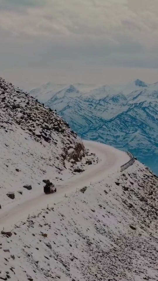 Post 4 by SHUBHAM SAO on Instagram (video)