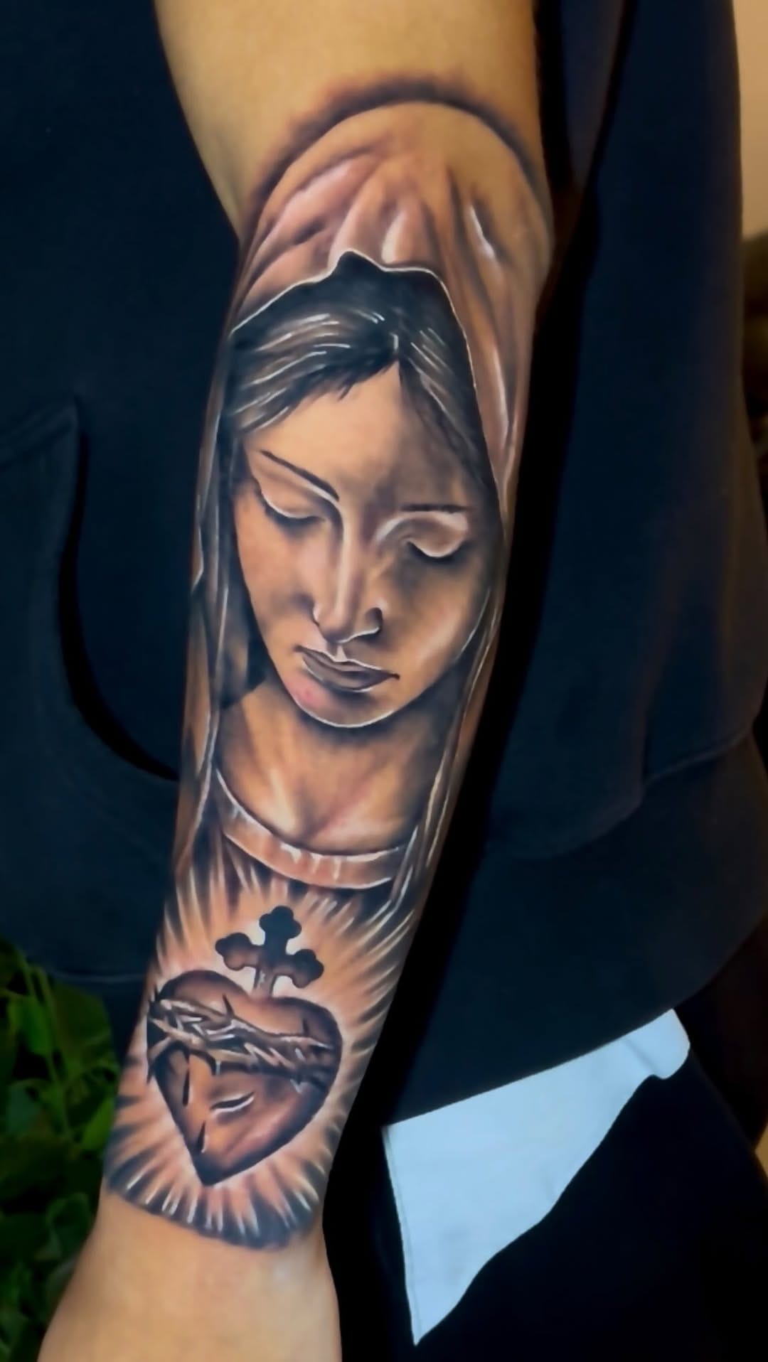 Post 4 by BIN TATTOO • TATUADOR GOIÂNIA • TATUAGEM on Instagram (video)