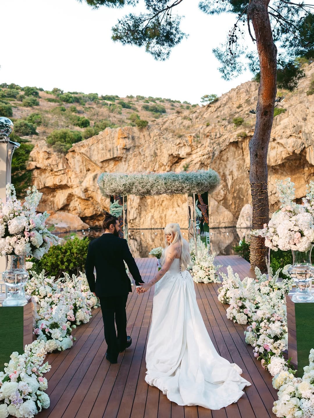 Post 5 by Wedding Photographer Santorini Crete Athens Como Greece Italy on Instagram (carousel)