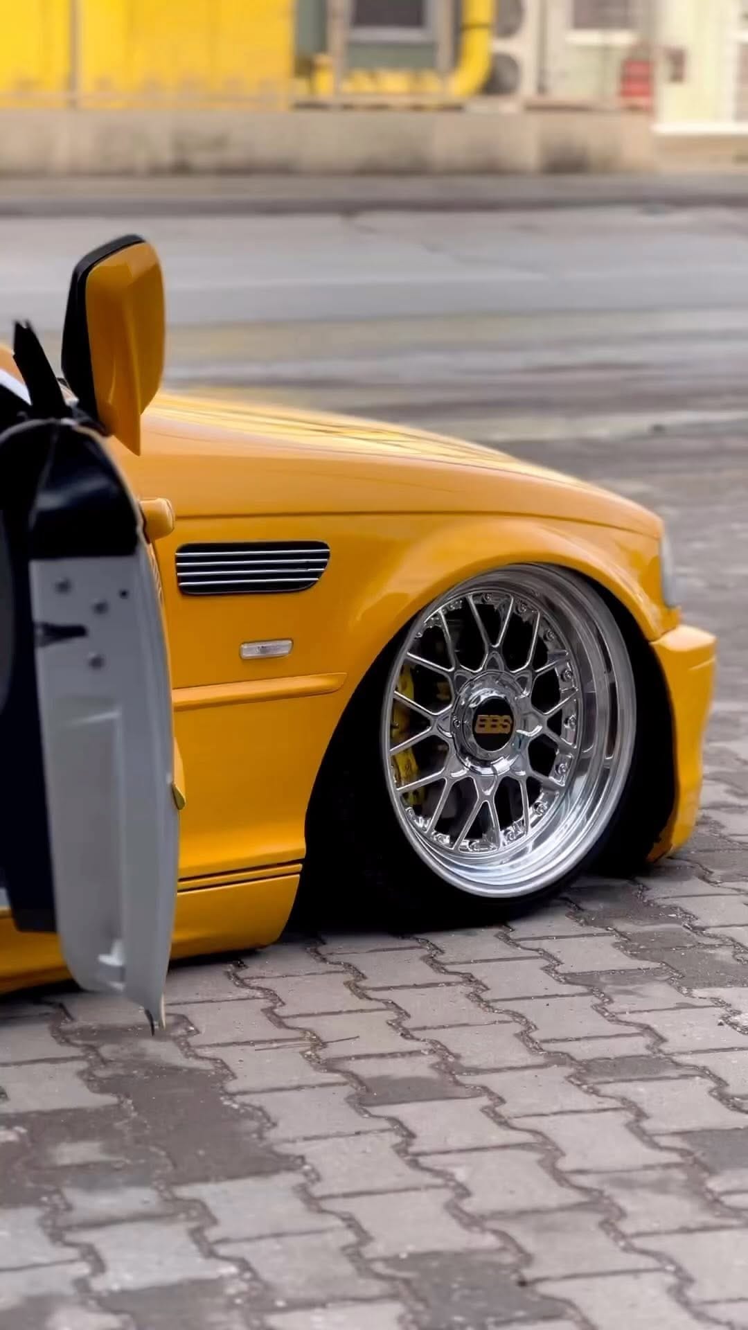 Post 3 by Car-TR on Instagram (video)