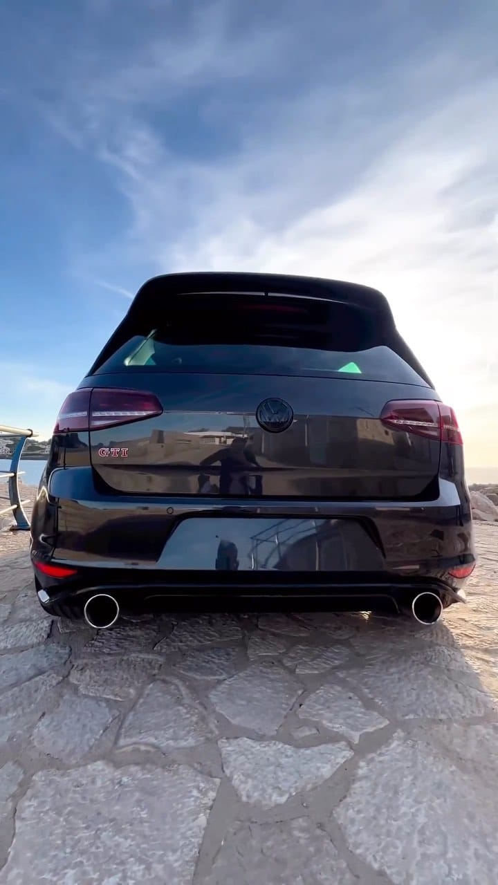 Post 4 by Car-TR on Instagram (video)
