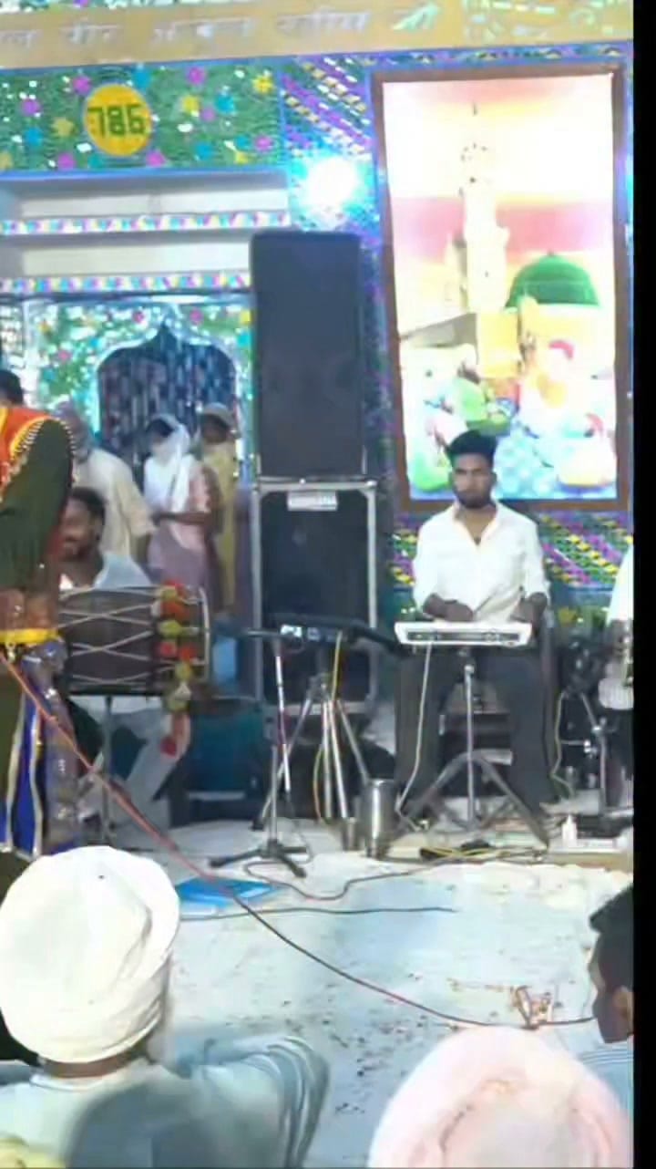 Post 6 by Raju Rangila on Instagram (video)