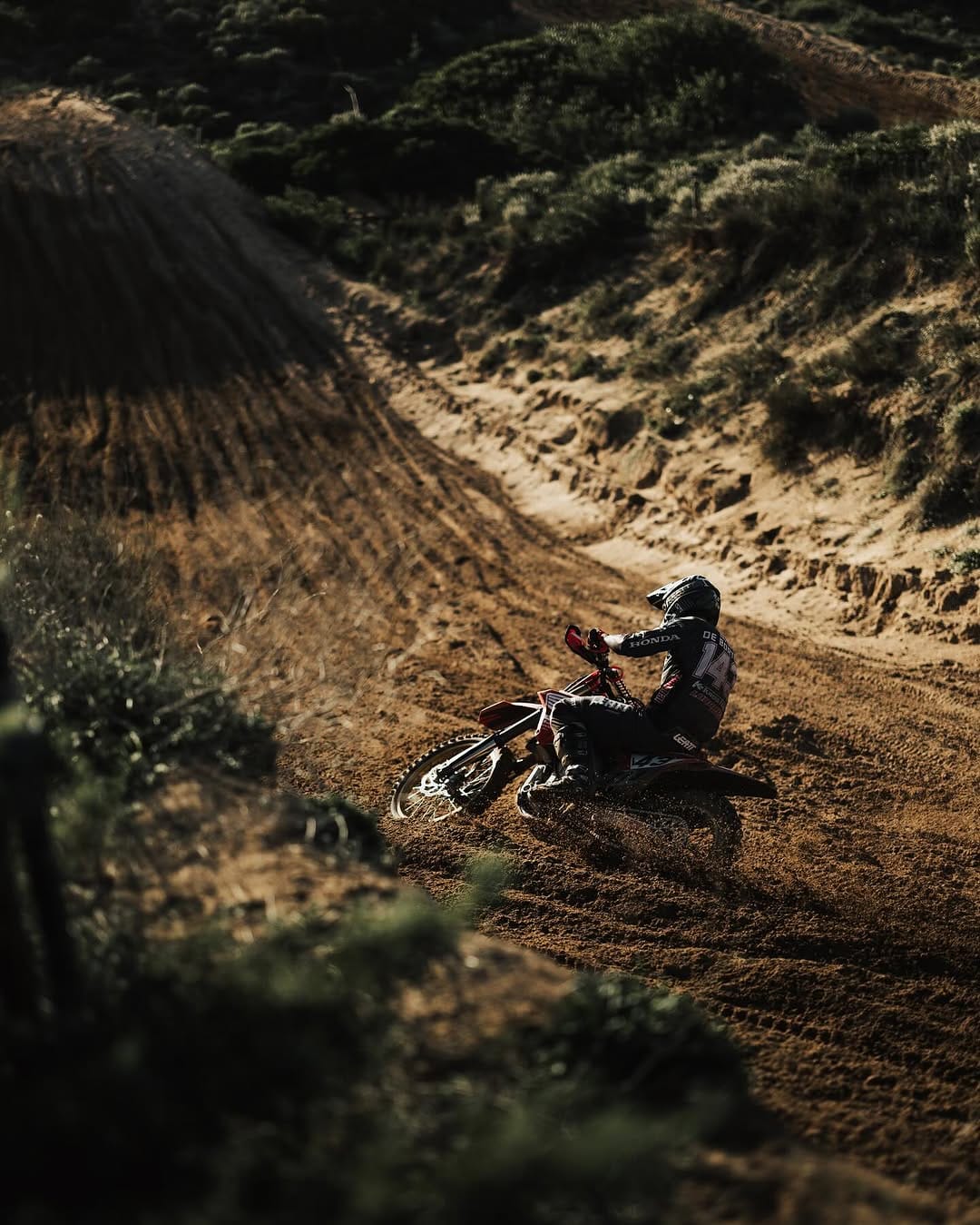 Post 2 by Davide De Bortoli on Instagram (carousel)
