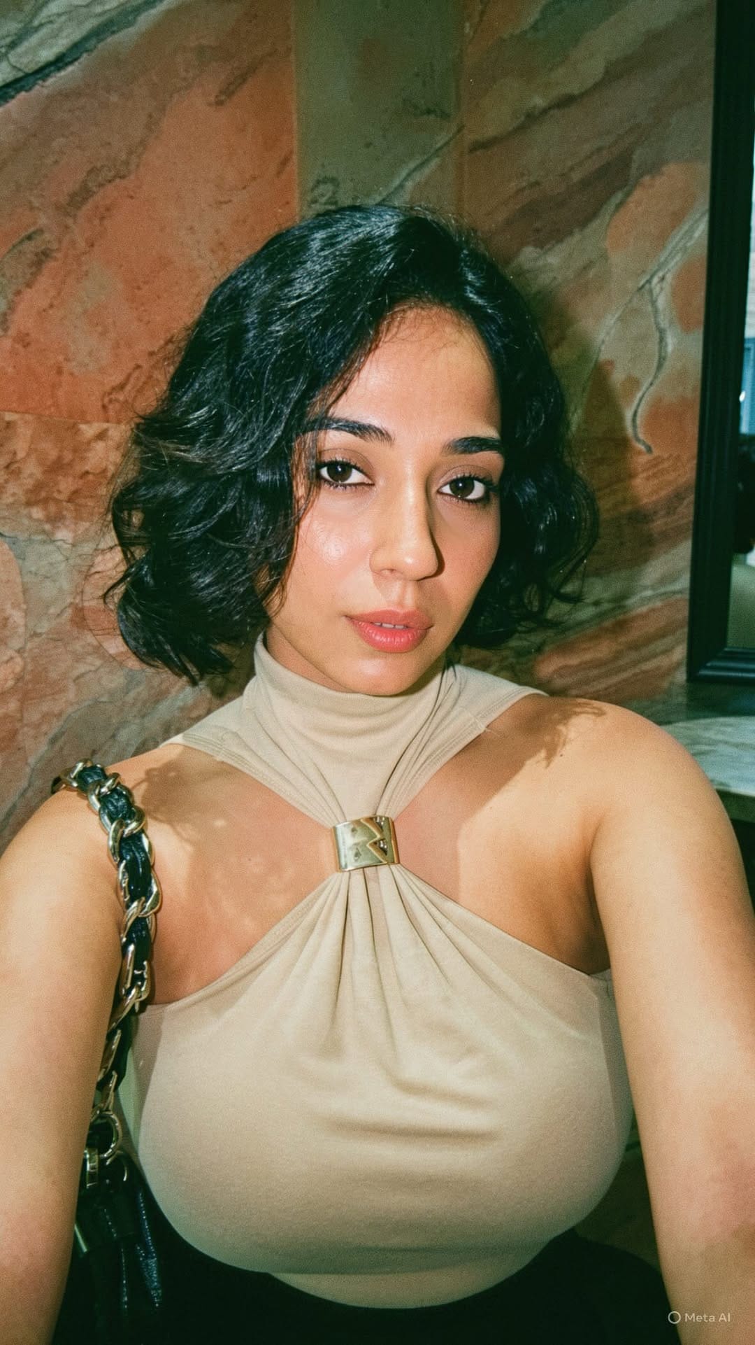 Post 4 by Juhi Nishad on Instagram (video)