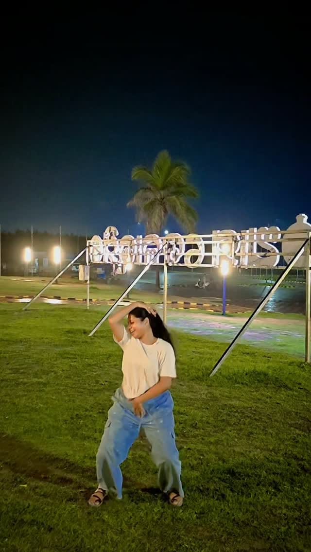 Post 2 by Dazzling Mickey on Instagram (video)