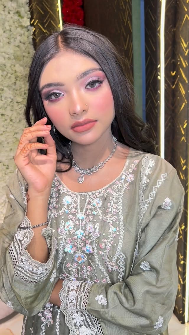 Post 6 by Makeup by nisha on Instagram (video)