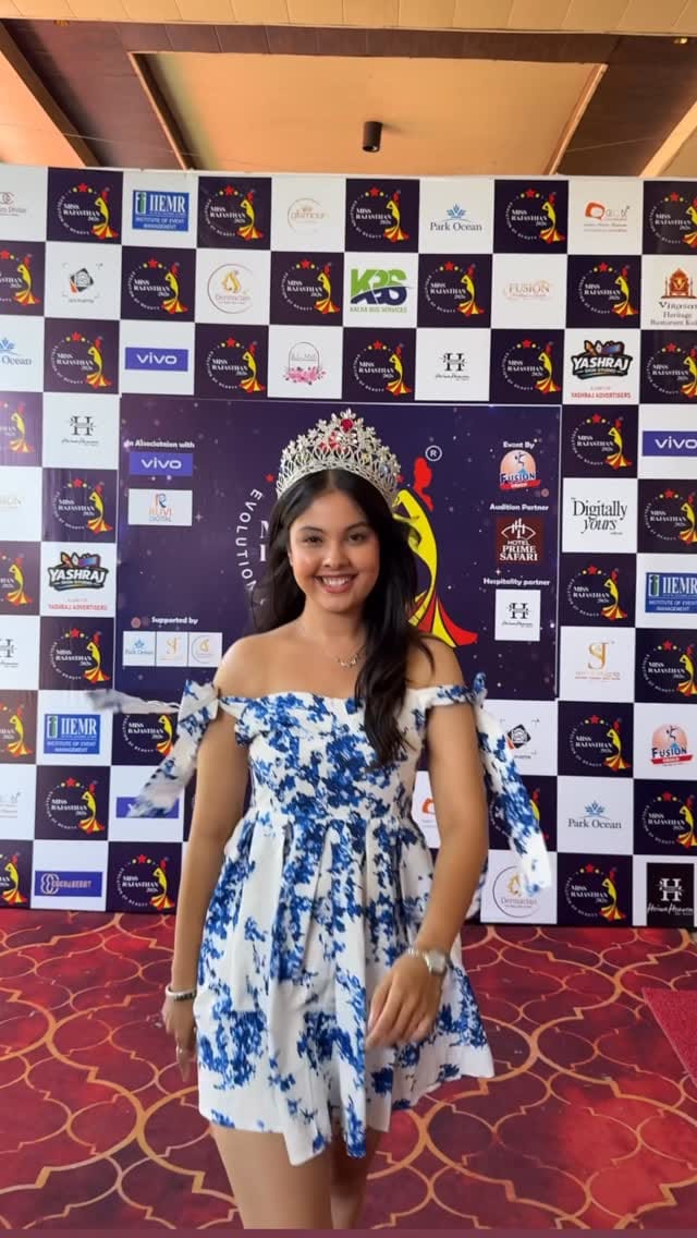 Post 7 by ADITI SHARMA🤍 on Instagram (video)