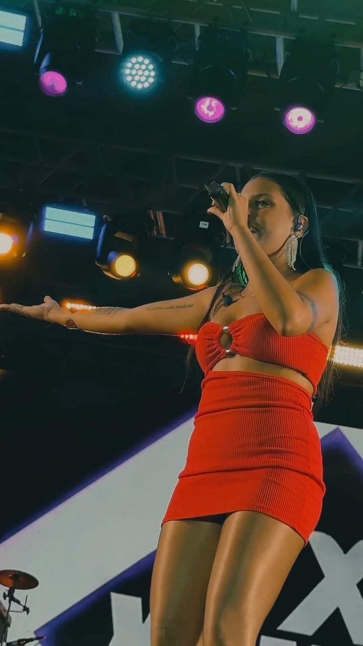 Post 7 by Luanna Brito on Instagram (video)