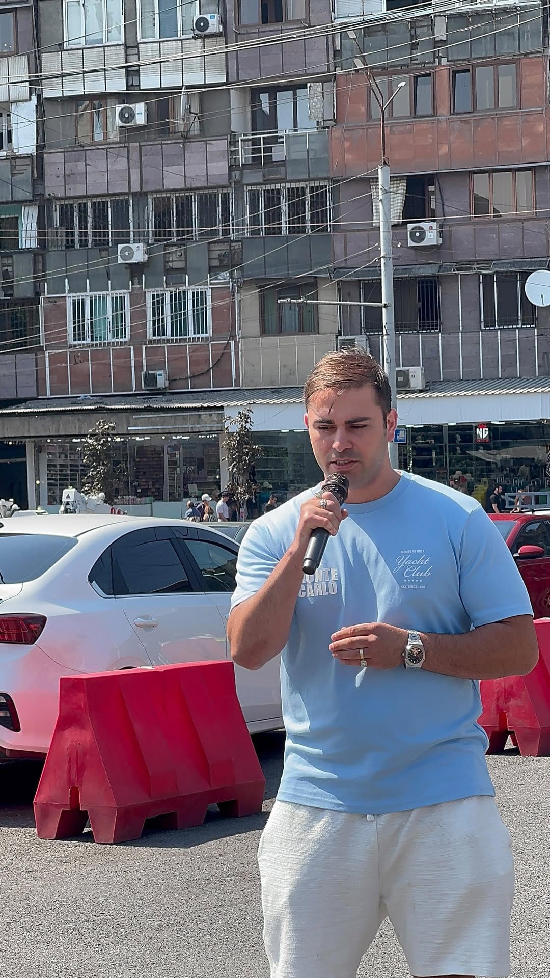 Post 2 by Viktor Agateljan on Instagram (video)