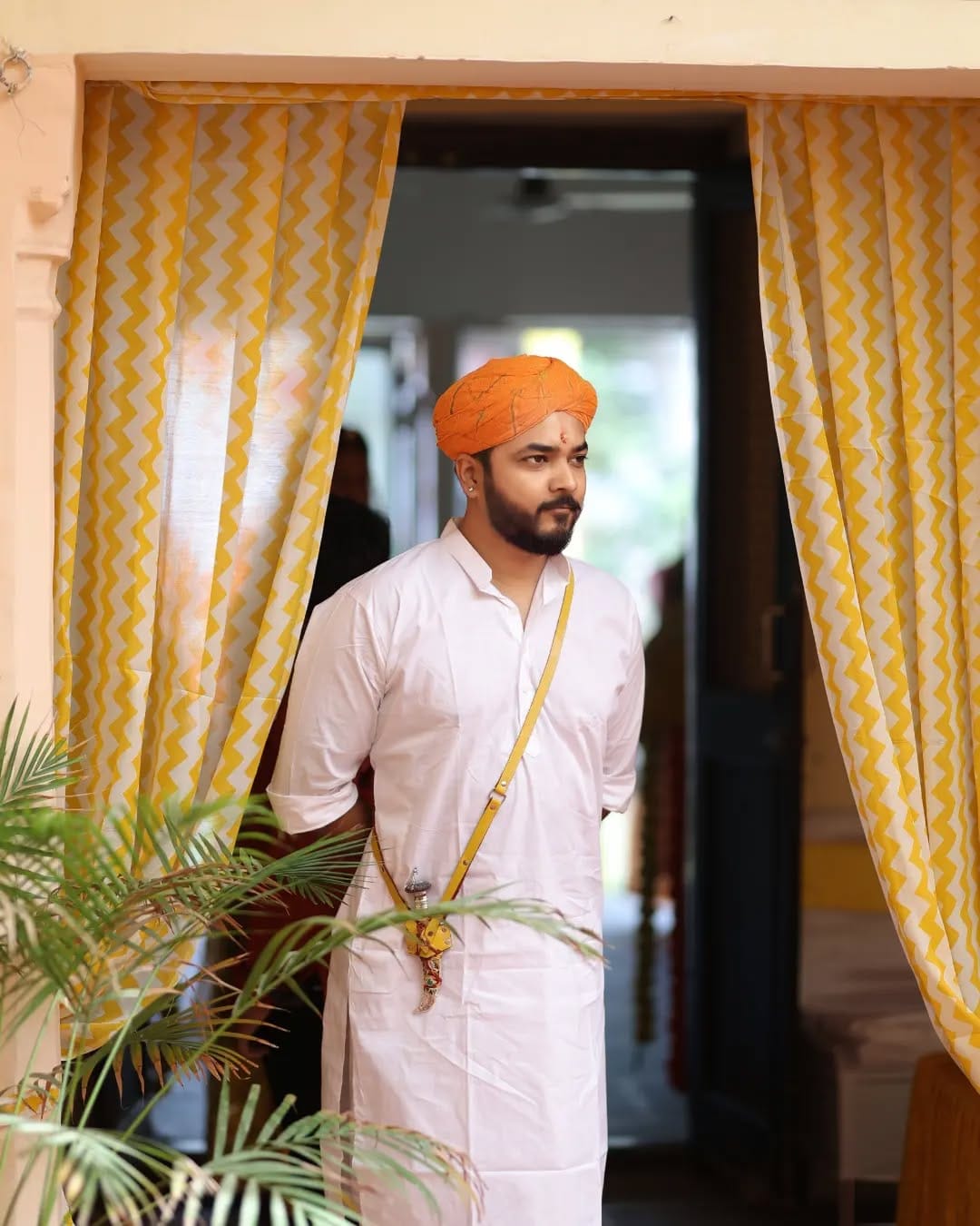 Post 10 by Piyushhvardhan Singh Bhati® on Instagram (carousel)