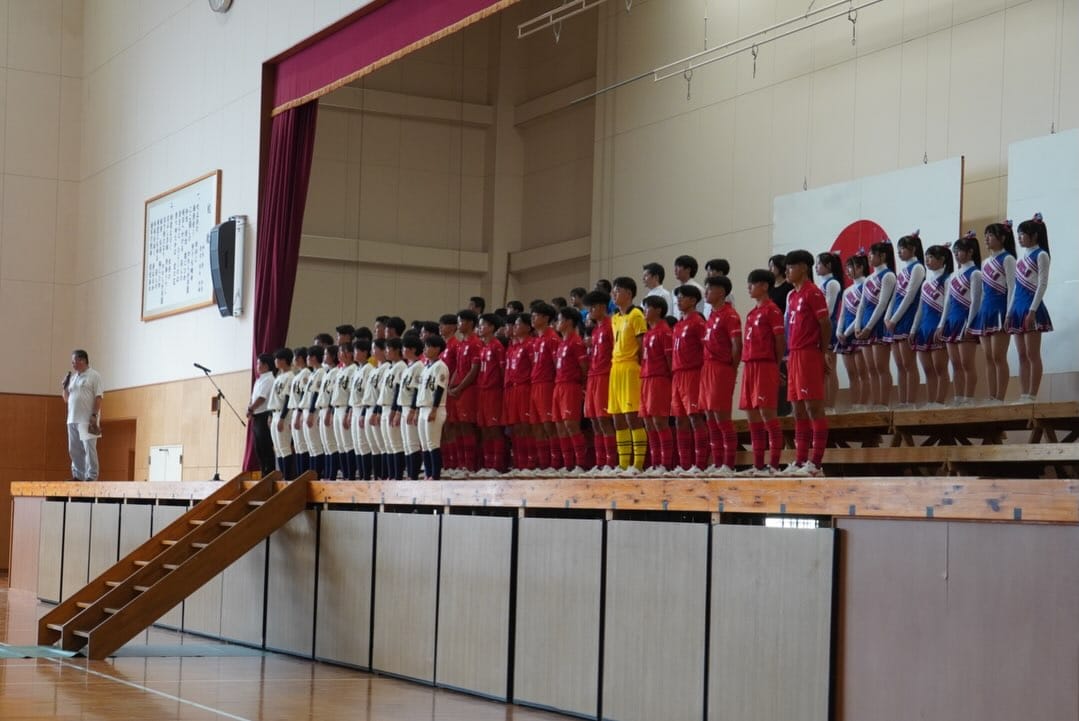 Post 2 by 神村学園男子サッカー部【公式】 on Instagram (carousel)