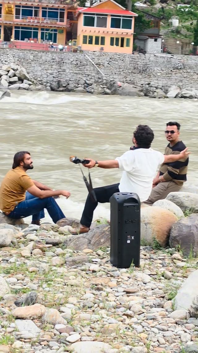Post 1 by Naddy Nadeem Gesawat on Instagram (video)
