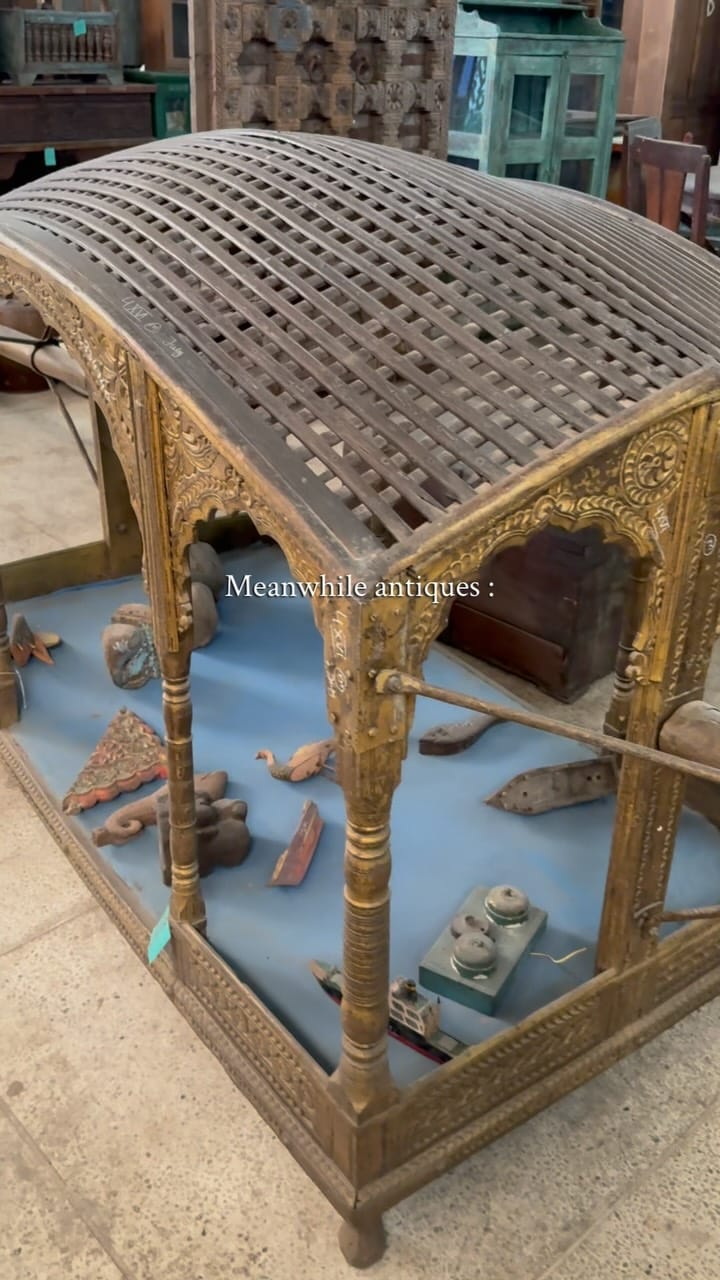 Post 9 by THE BLUE ELEPHANT on Instagram (video)