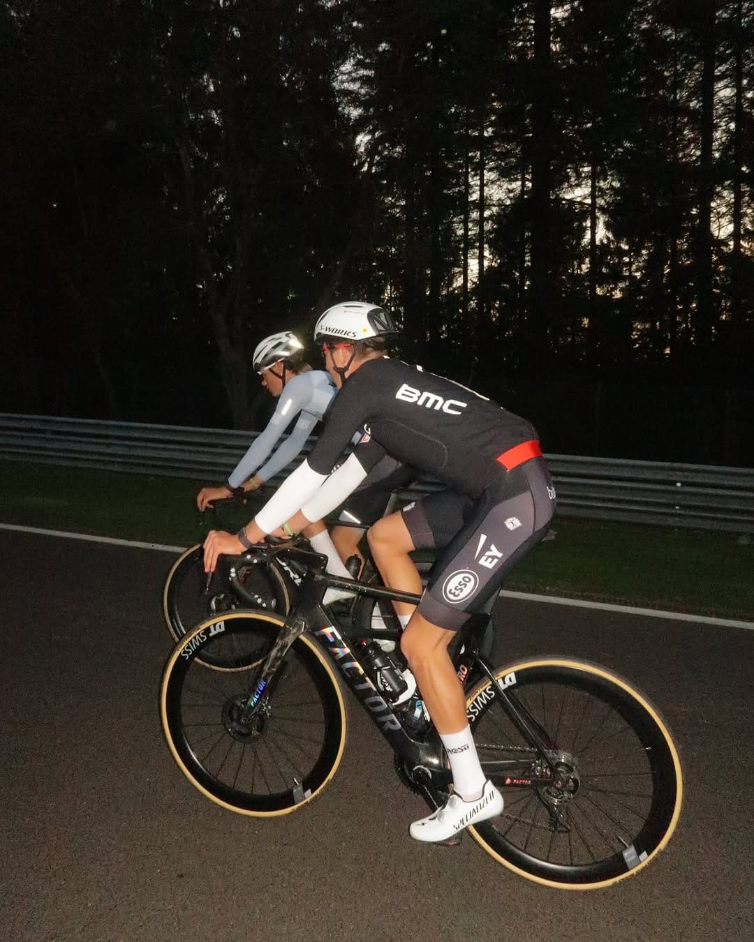 Post 7 by Lars D’hollander-Van Avermaet on Instagram (carousel)
