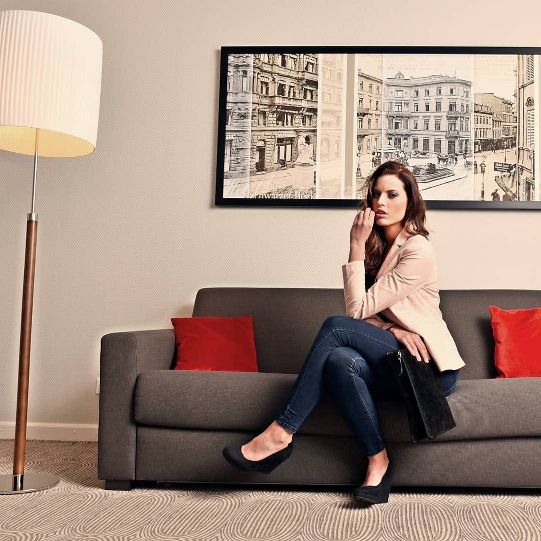 Post 2 by BAGS & BRANDS on Instagram (image)