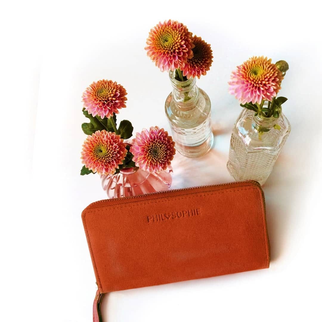 Post 4 by BAGS & BRANDS on Instagram (carousel)