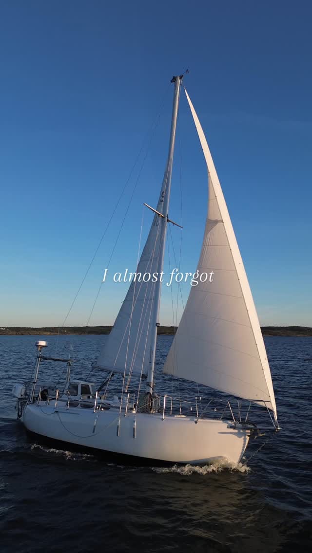 Post 6 by @sailingandsunsets on Instagram (video)