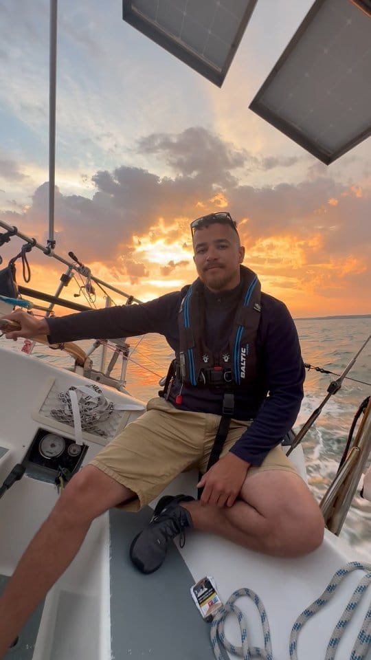 Post 8 by @sailingandsunsets on Instagram (video)