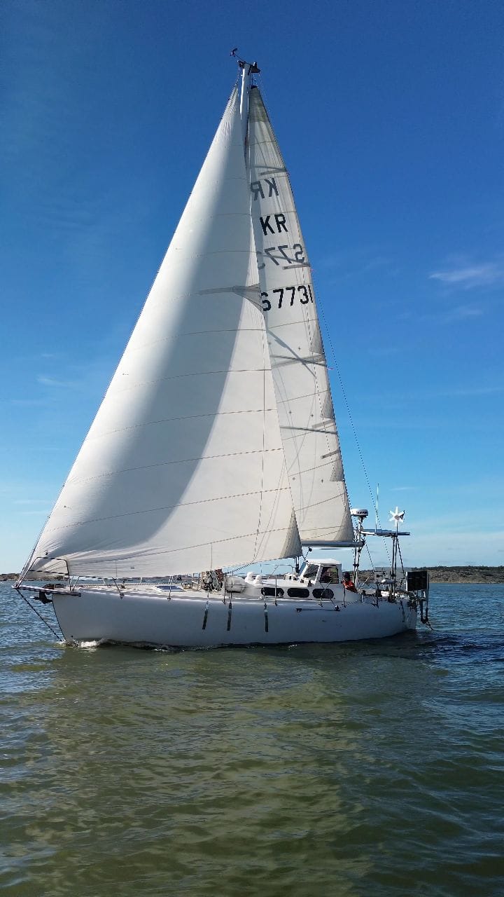 Post 3 by @sailingandsunsets on Instagram (video)