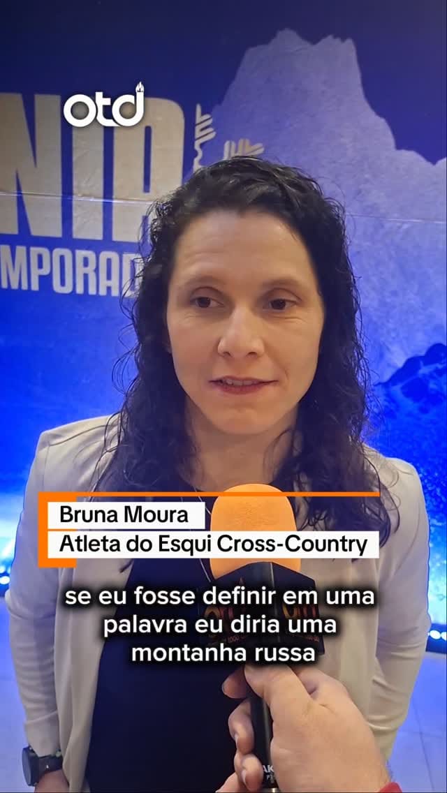 Post 6 by Bruna Moura on Instagram (video)