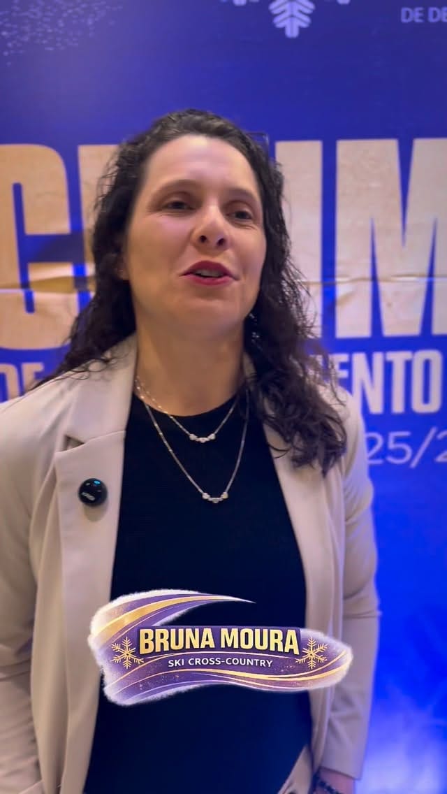 Post 4 by Bruna Moura on Instagram (video)
