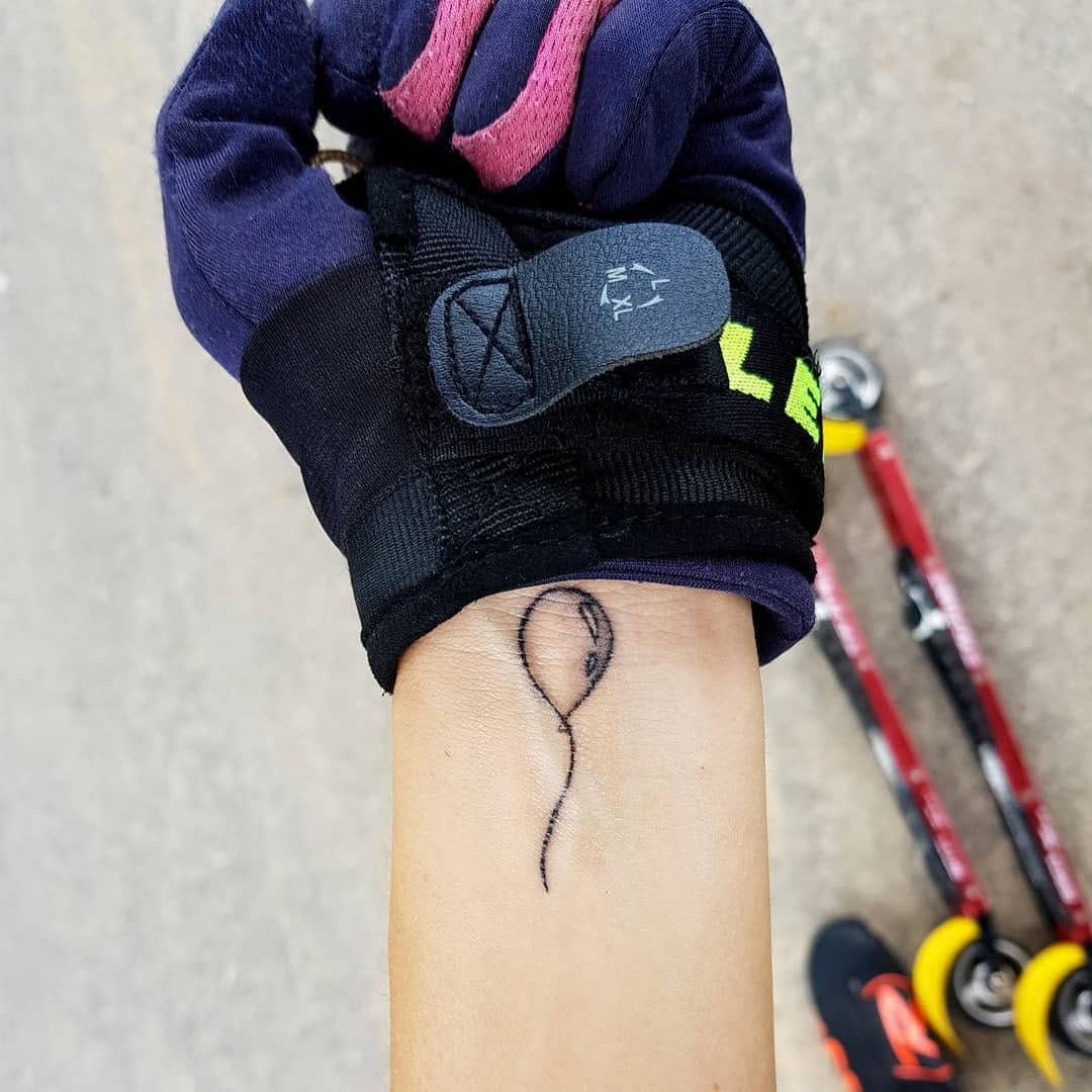 Post 10 by Bruna Moura on Instagram (image)