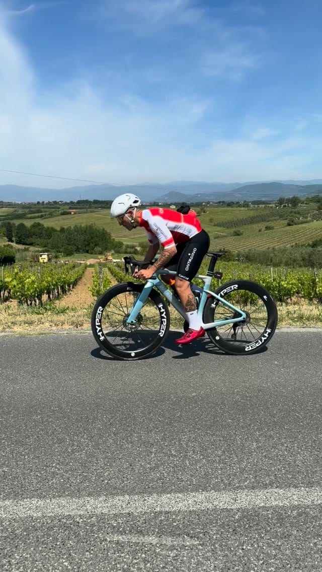 Post 3 by Francesco Di Costa on Instagram (video)