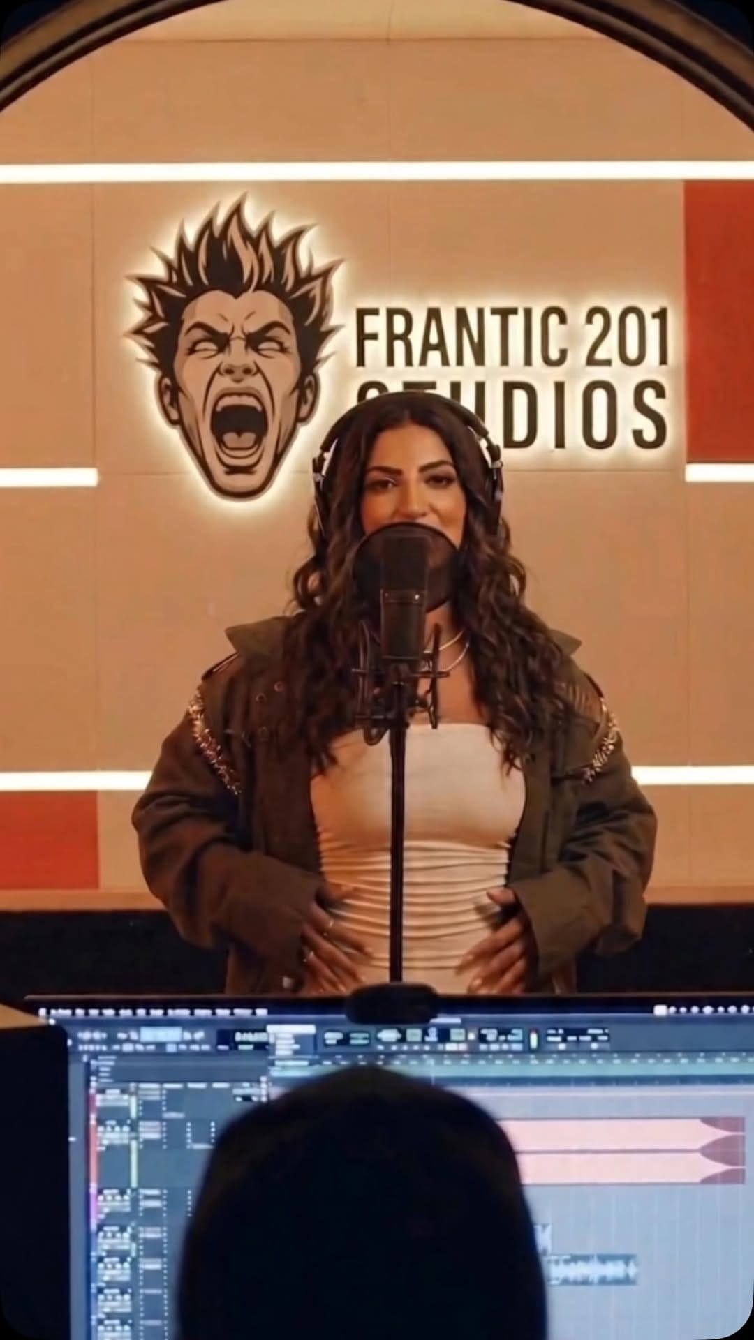 Post 10 by Rash Frantic on Instagram (video)