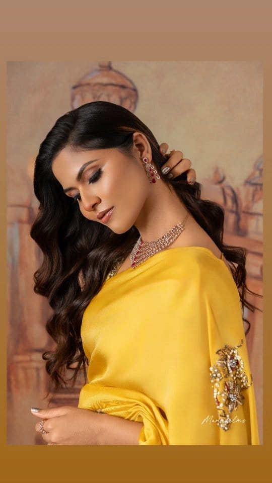 Post 9 by RajniMakeovers | Luxury Artistry on Instagram (video)