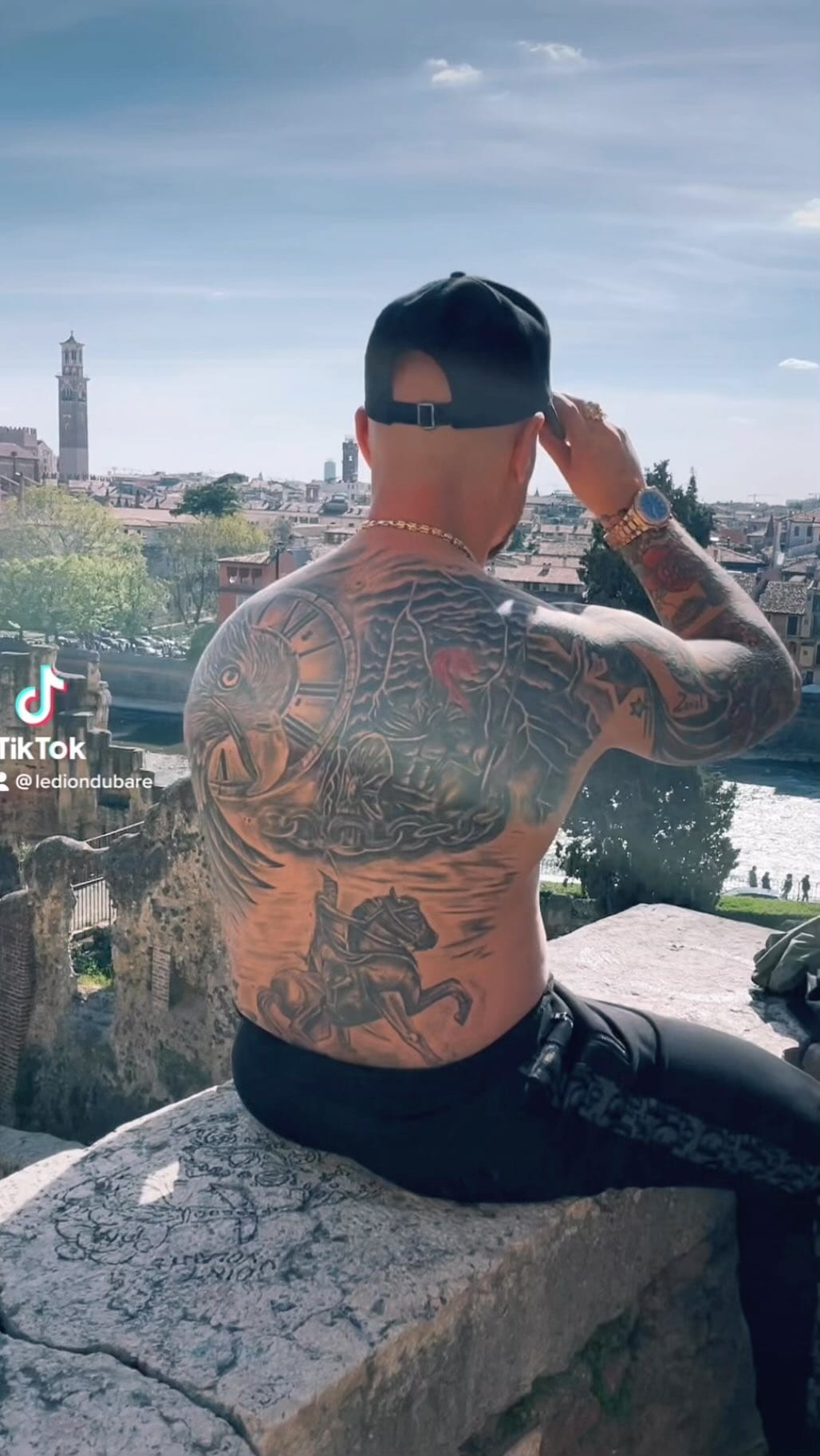Post 3 by ...👑LEDI👑... on Instagram (video)