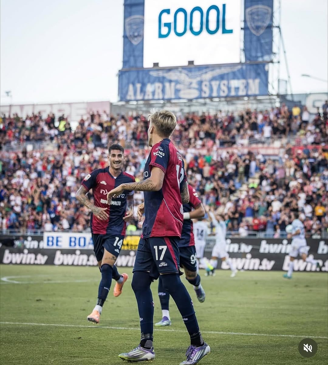 Post 5 by Mattia Felici on Instagram (image)