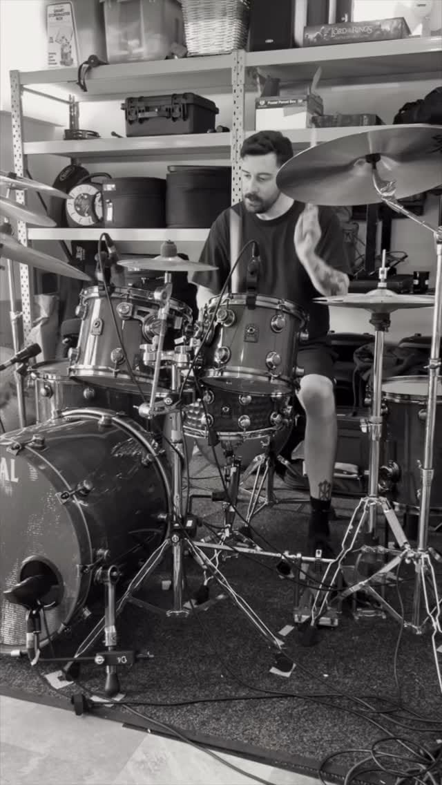 Post 5 by Natal Drums on Instagram (video)