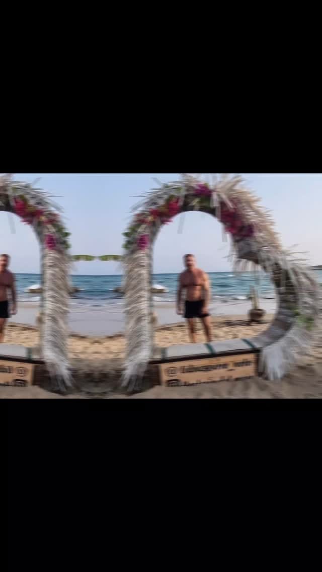 Post 6 by Massimiliano Nicotra on Instagram (video)