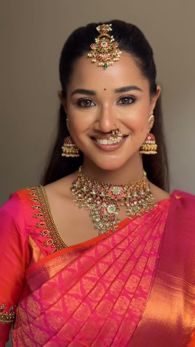 Post 10 by Abarna Raja | Chennai makeup artist on Instagram (video)