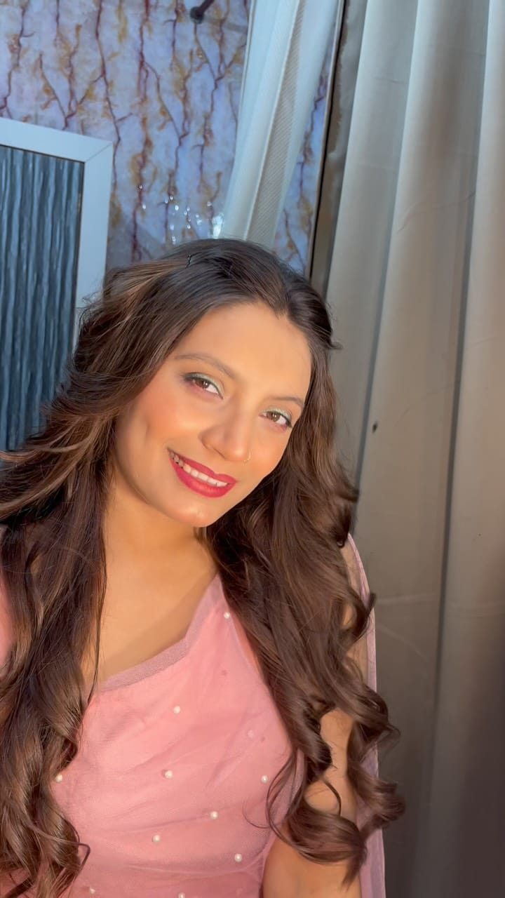 Post 6 by Makeup Artist Prayagraj on Instagram (video)