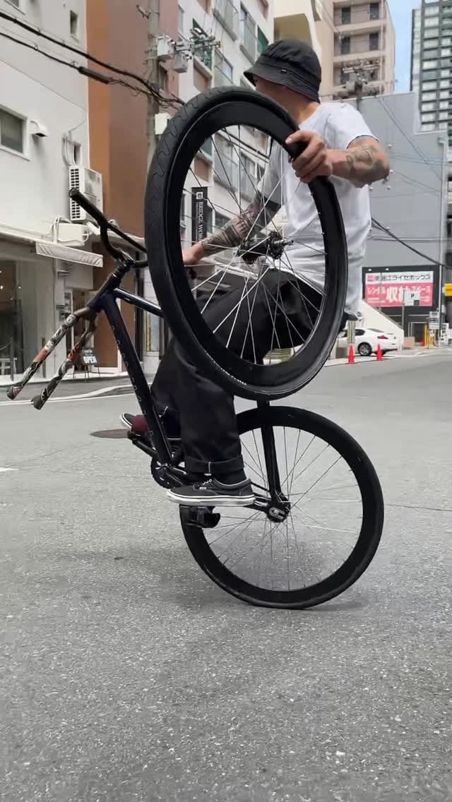 Post 3 by AYUMU on Instagram (video)