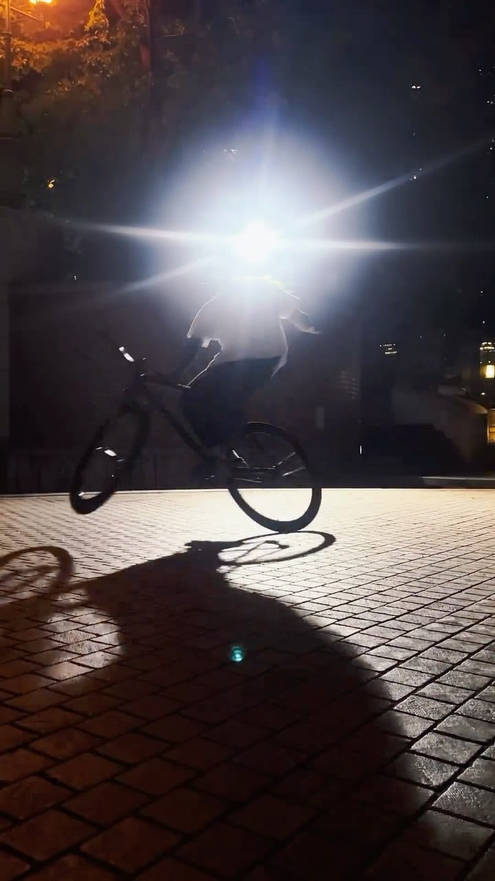 Post 9 by AYUMU on Instagram (video)