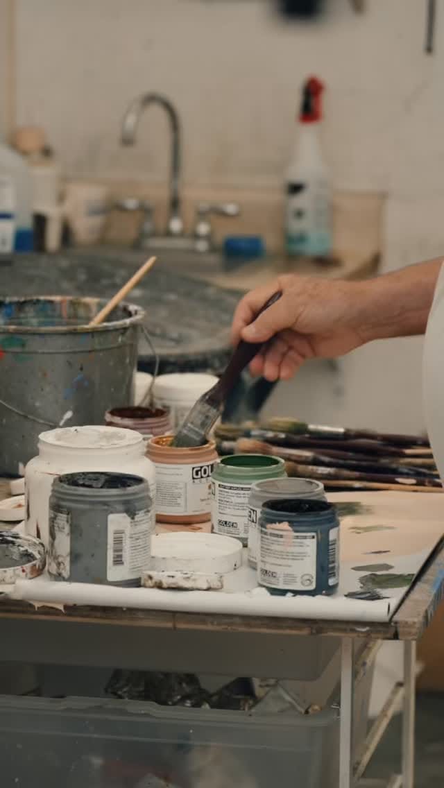 Post 9 by Julio Larraz on Instagram (video)