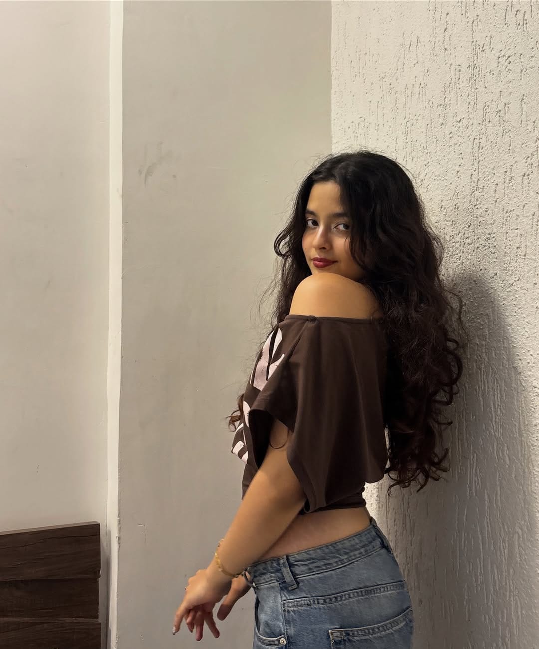 Post 4 by Esha ✧˖° on Instagram (carousel)