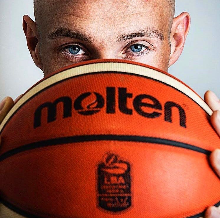 Post 10 by Marco Cusin on Instagram (image)