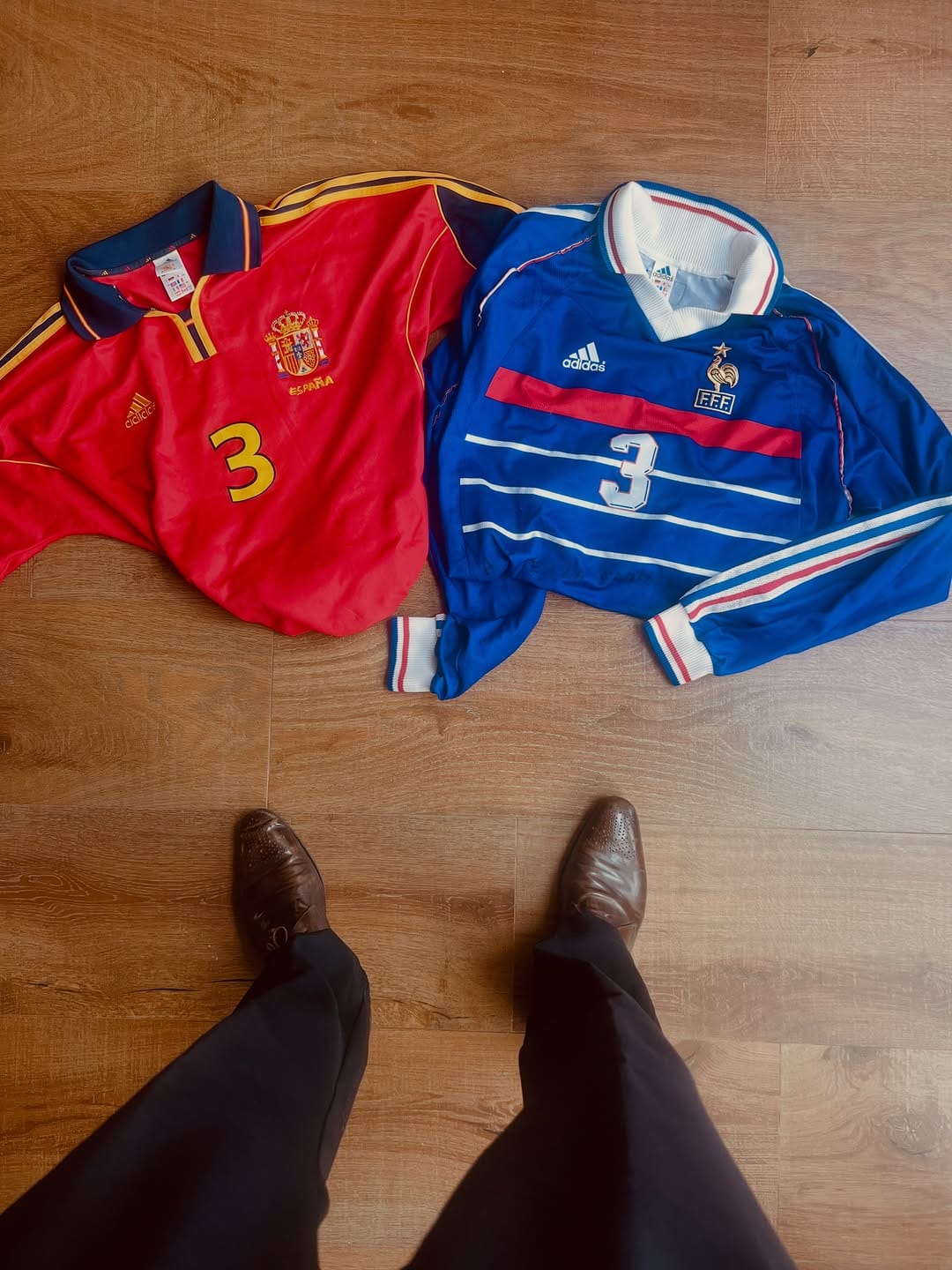 Post 4 by Julien Escude on Instagram (image)