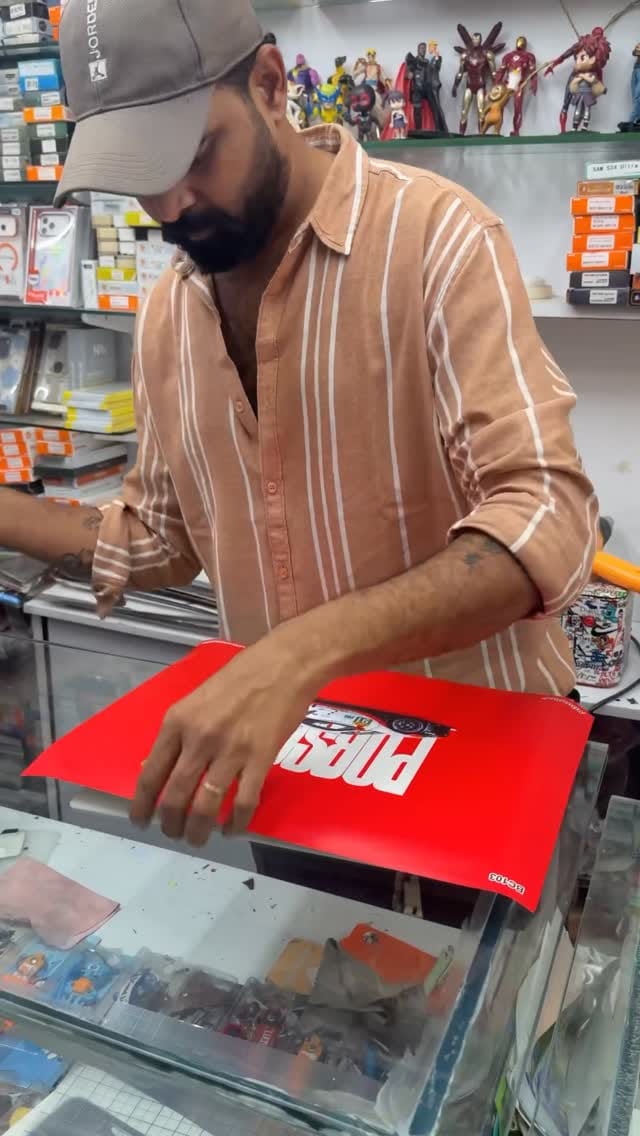 Post 6 by unique skins & accessories🇮🇳 on Instagram (video)