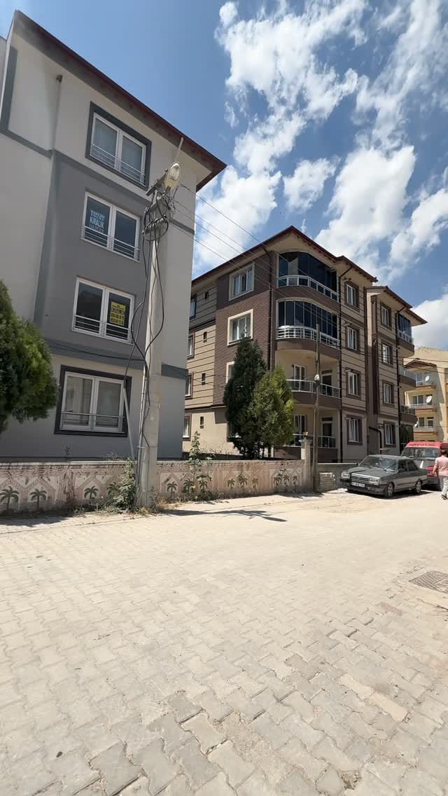 Post 2 by SAYMAN EMLAK on Instagram (video)