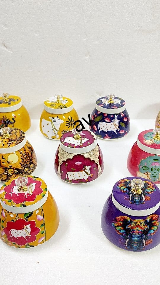 Post 9 by A V Gifts and Handicrafts/Gift Shop on Instagram (video)