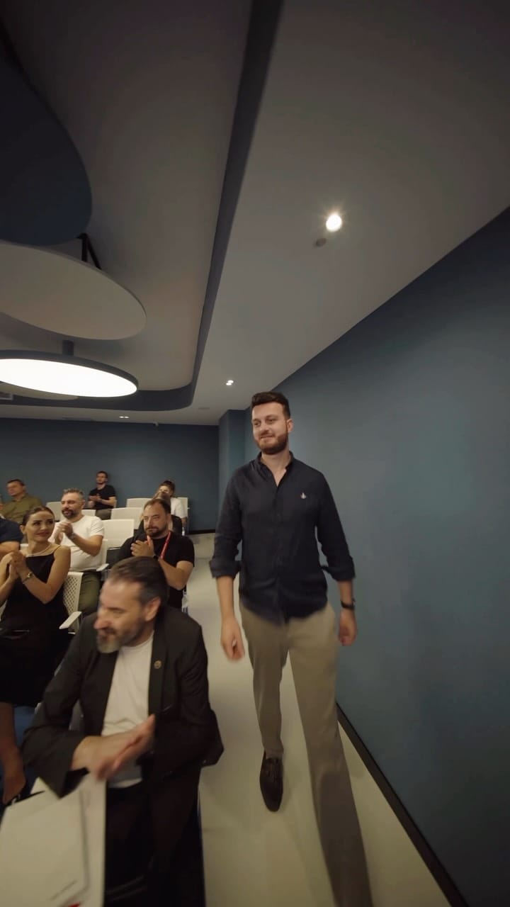 Post 2 by Özden Tekeli on Instagram (video)