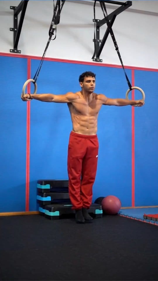 Post 2 by Daniele Piras | Fitness & Calisthenics Coach on Instagram (video)