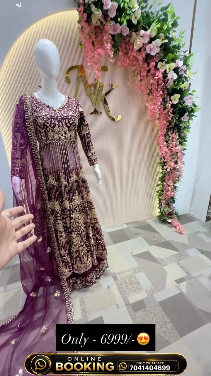 Post 4 by Nasim Aapa Kapadwala & Sons.. on Instagram (video)